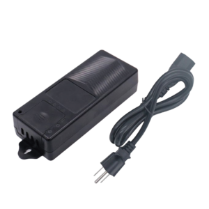 Fuente de Poder de 4 Salidas de 11 - 15 Vcc / 5 Amper / Voltaje de Entrada 110- 240 Vac / Fusible Termico PTC Integrado para Protección / Salida de Voltaje Inteligente hasta 3 Amper por Salida